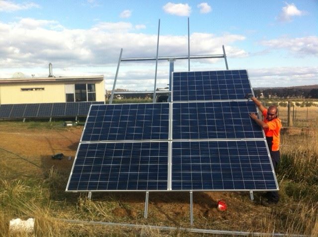 Single-pole Photovoltaic Bracket