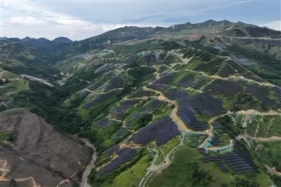 Globální solární přírůstky dosáhly rekordu 511 GW v roce 2025, říká IRENA
